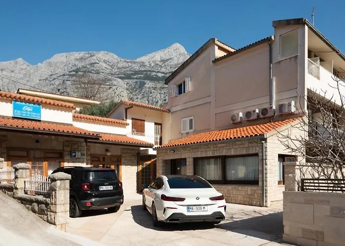 Olga 2 Makarska