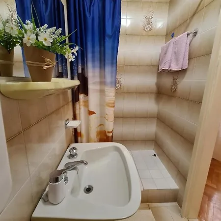Olga 2 Apartman *