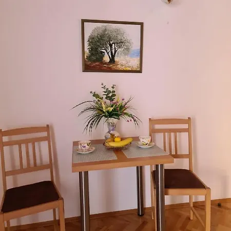 Olga 2 Apartman Makarska