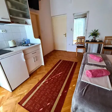 Apartman Olga 2 *