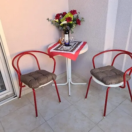 Apartman Olga 2 *
