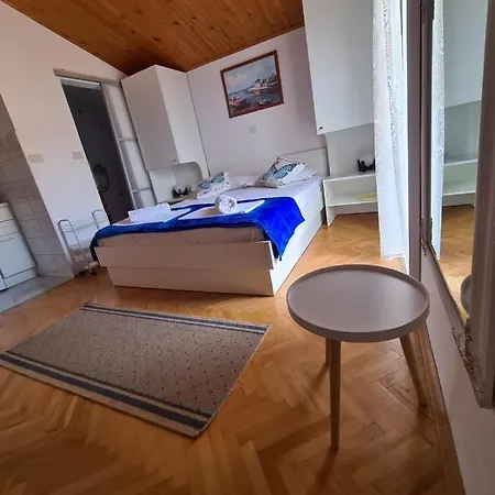 Apartman Olga 2 *