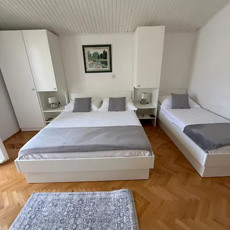 Olga 2 Apartment *