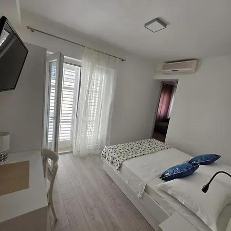 Apartman Olga 2 *