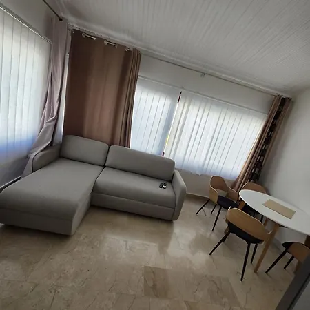 Olga 2 Apartment Makarska