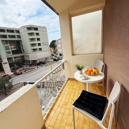 Apartamento Olga 2 *