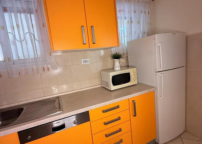 Apartment Olga 2 *